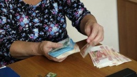 В Крыму пенсионерка передала курьеру мошенников 160 тысяч рублей