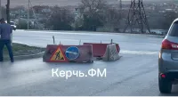 На повороте Чкалова -Куль-Обинское шоссе в Керчи проваливается опять проезжая часть