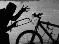 Полицейские задержали керчанина по подозрению в краже велосипеда
